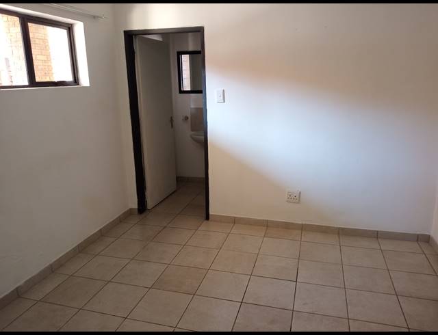 2 BEDROOM SECTIONAL TITLE FOR SALE IN WITFIELD